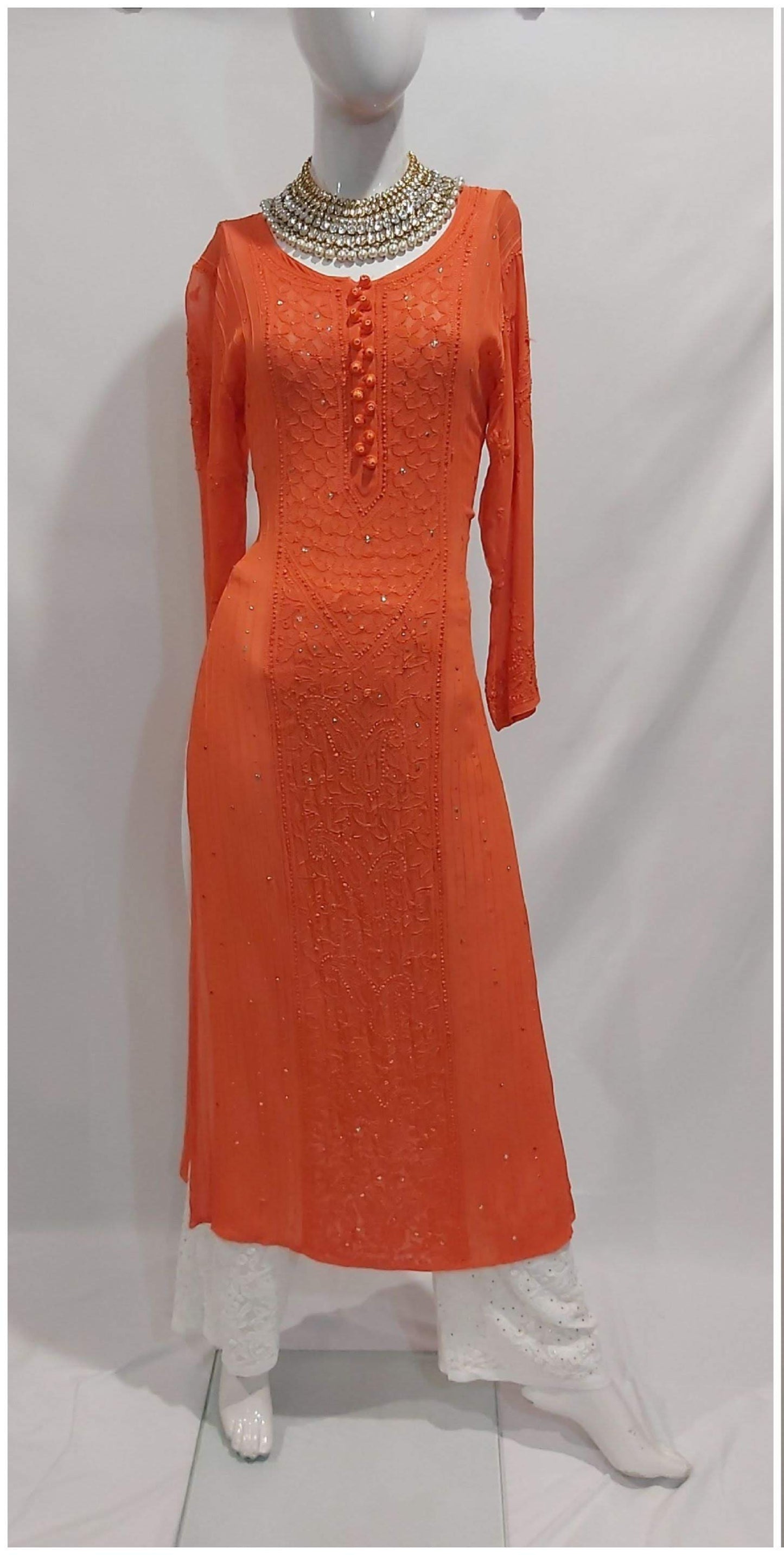 Women's chikankari kurta — embroidery close-up | Ruhaani kurta