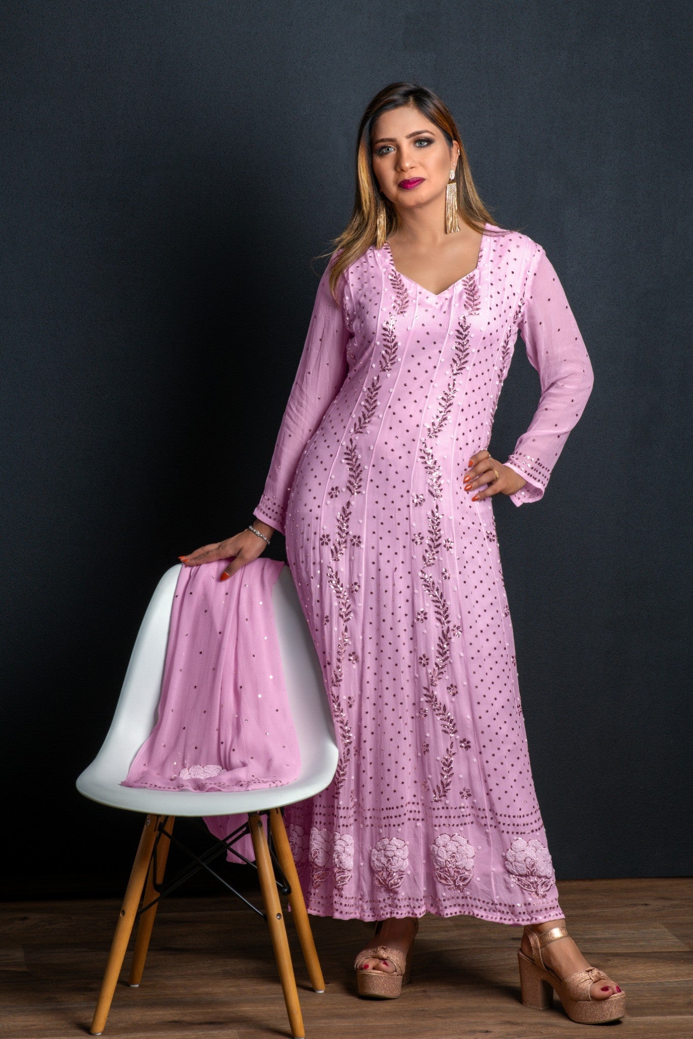 Ruhaani rani anarkali Front