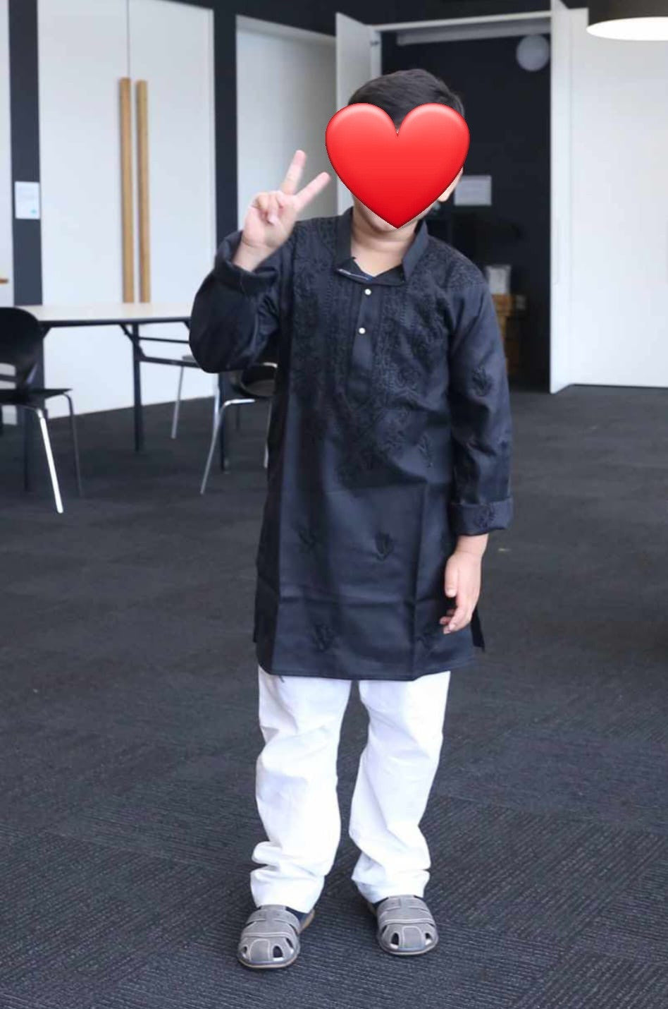 Cotton kids' chikankari kurta pyjama set — back view | Boy's Kurta and pajama