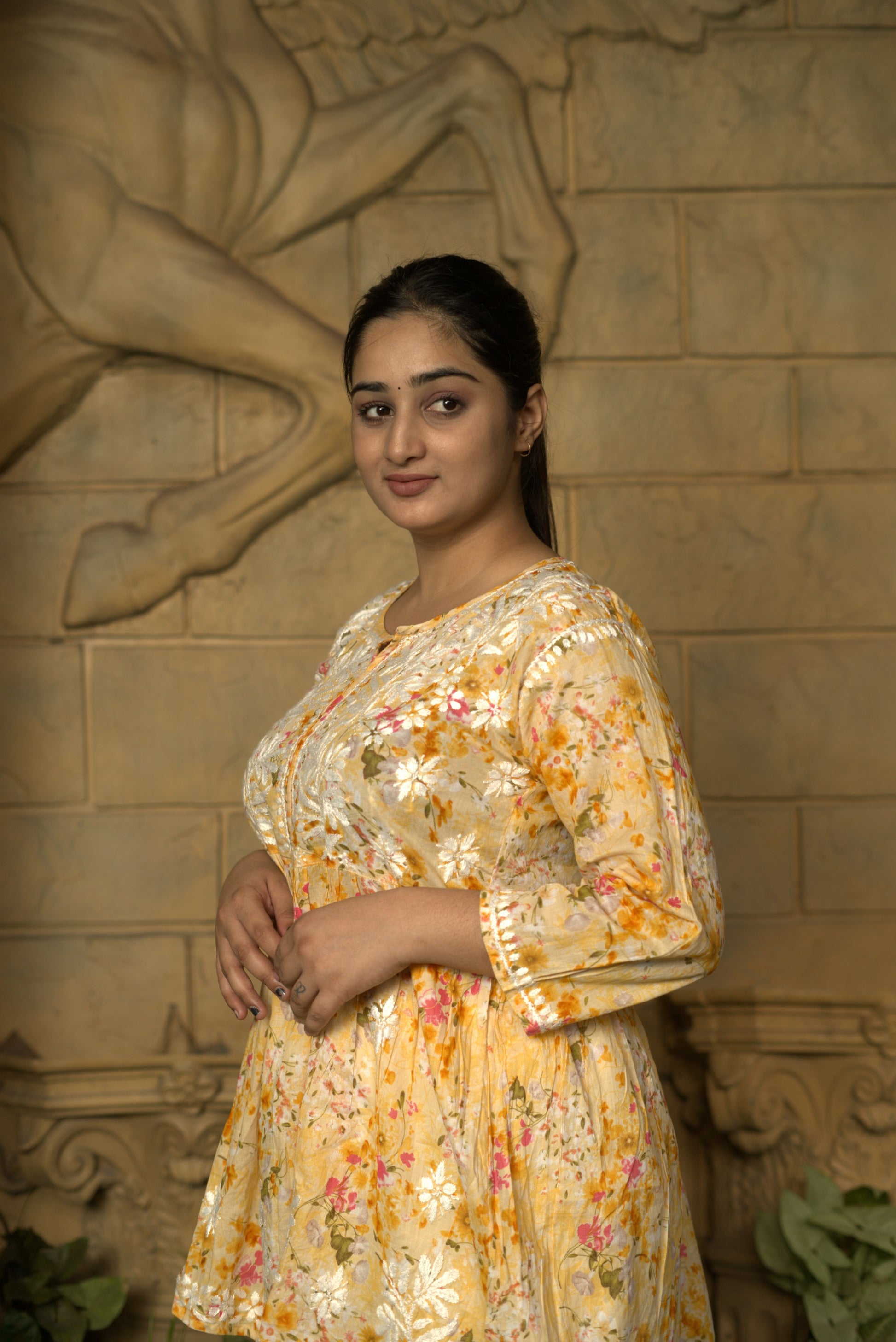 Cotton women's chikankari top — embroidery close-up | Dia Short Cotton Top